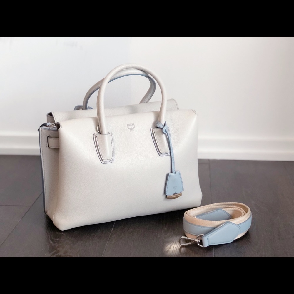 MCM Medium Milla tote Whisper Gray